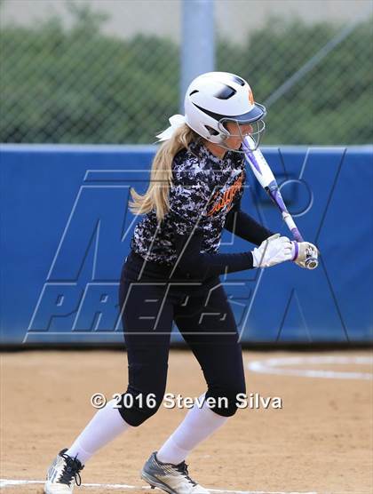 Thumbnail 3 in Calexico vs. Escondido (CIF SDS D2 Final) photogallery.
