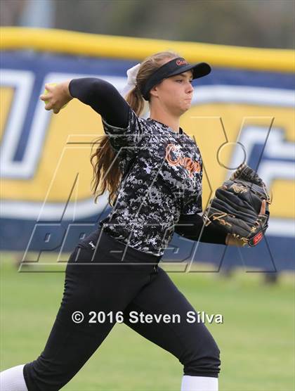 Thumbnail 2 in Calexico vs. Escondido (CIF SDS D2 Final) photogallery.