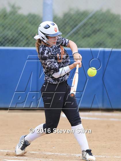 Thumbnail 1 in Calexico vs. Escondido (CIF SDS D2 Final) photogallery.