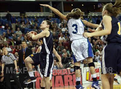 Thumbnail 1 in Mission Prep vs. Branson (CIF State D5 Final) photogallery.