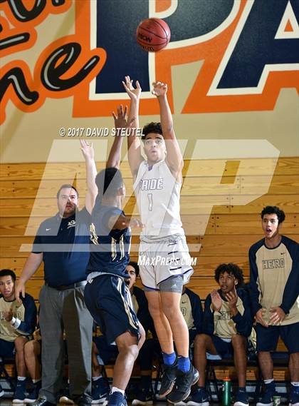 Thumbnail 3 in Elk Grove vs. Bradshaw Christian (Running with the Pack) photogallery.