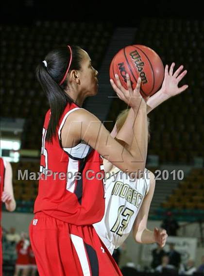 Thumbnail 1 in Monarch vs. Regis Jesuit (5A Quarterfinals) photogallery.