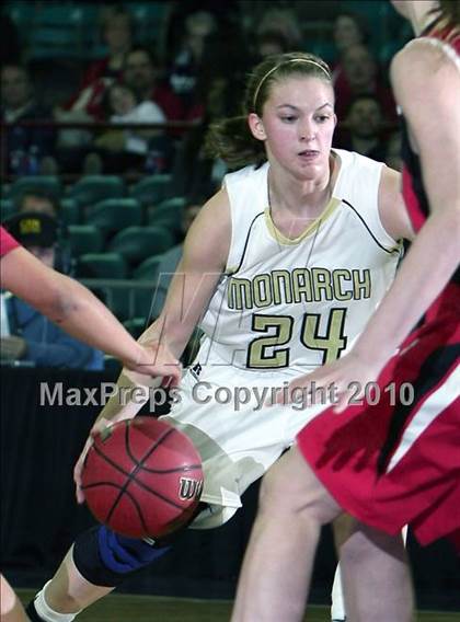 Thumbnail 2 in Monarch vs. Regis Jesuit (5A Quarterfinals) photogallery.