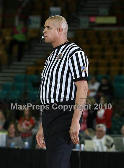 Thumbnail 3 in Monarch vs. Regis Jesuit (5A Quarterfinals) photogallery.