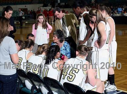 Thumbnail 3 in Monarch vs. Regis Jesuit (5A Quarterfinals) photogallery.