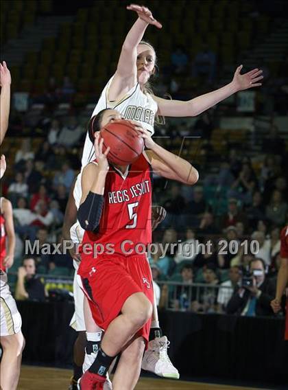 Thumbnail 2 in Monarch vs. Regis Jesuit (5A Quarterfinals) photogallery.