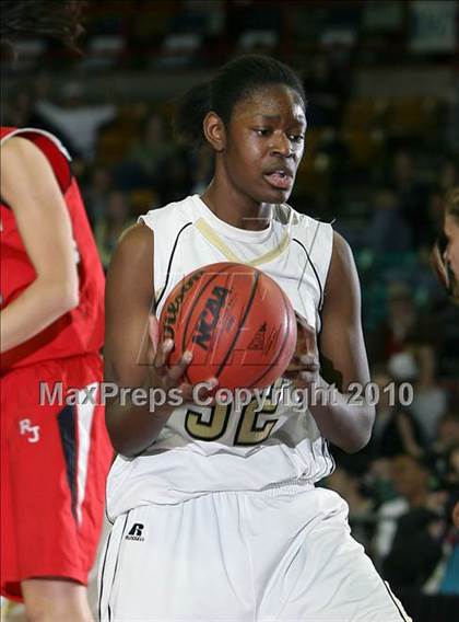 Thumbnail 1 in Monarch vs. Regis Jesuit (5A Quarterfinals) photogallery.
