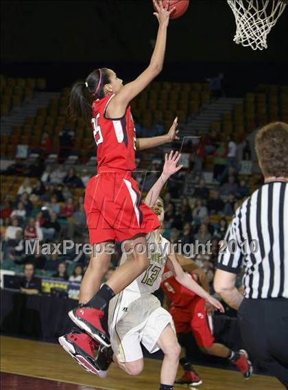 Thumbnail 1 in Monarch vs. Regis Jesuit (5A Quarterfinals) photogallery.