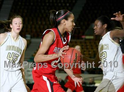Thumbnail 2 in Monarch vs. Regis Jesuit (5A Quarterfinals) photogallery.