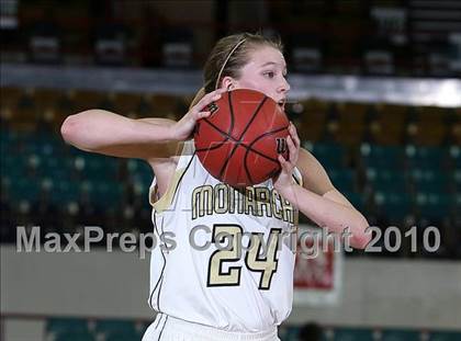 Thumbnail 2 in Monarch vs. Regis Jesuit (5A Quarterfinals) photogallery.