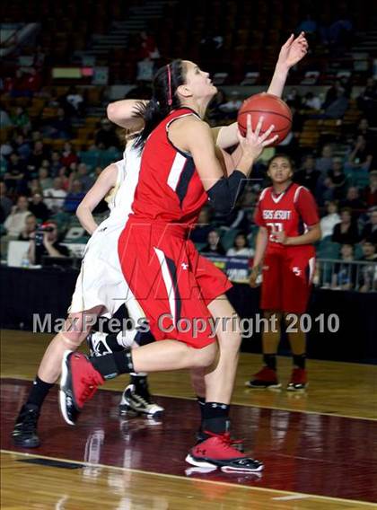 Thumbnail 1 in Monarch vs. Regis Jesuit (5A Quarterfinals) photogallery.