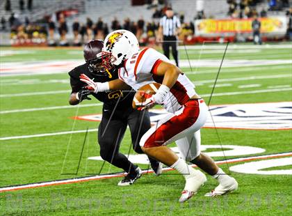 Thumbnail 3 in Salpointe Catholic vs. Chaparral (AIA D2 Final) photogallery.