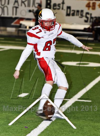 Thumbnail 1 in Salpointe Catholic vs. Chaparral (AIA D2 Final) photogallery.