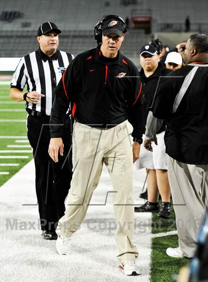 Thumbnail 2 in Salpointe Catholic vs. Chaparral (AIA D2 Final) photogallery.