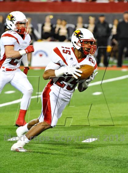 Thumbnail 3 in Salpointe Catholic vs. Chaparral (AIA D2 Final) photogallery.