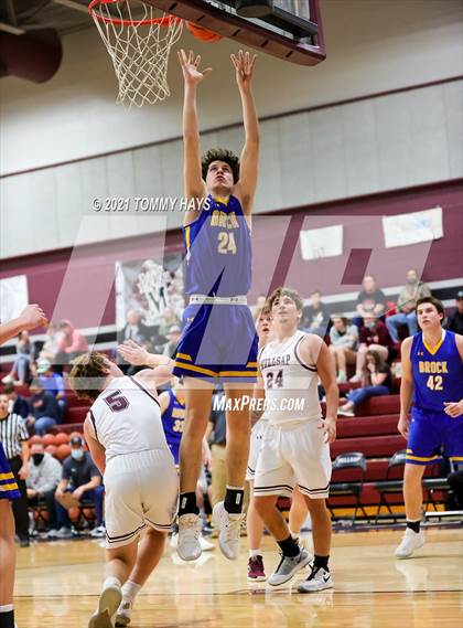 Thumbnail 3 in Brock @ Millsap photogallery.
