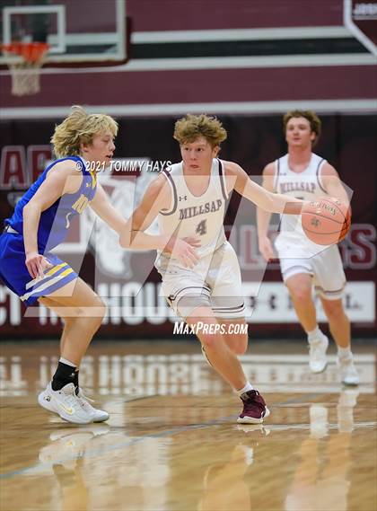 Thumbnail 2 in Brock @ Millsap photogallery.
