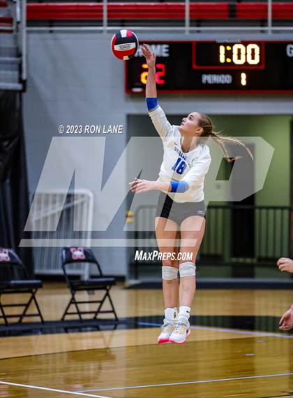 Thumbnail 3 in Stillwater @ Mustang photogallery.