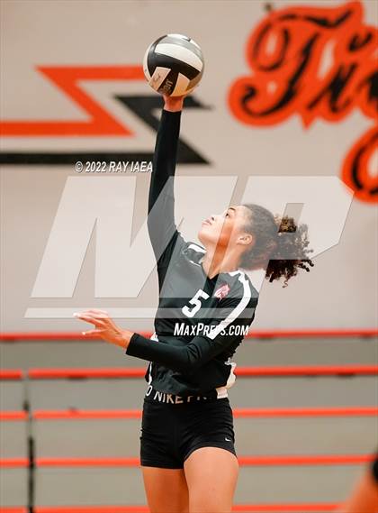 Thumbnail 1 in Antelope @ Roseville photogallery.