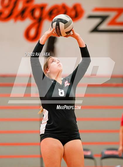 Thumbnail 3 in Antelope @ Roseville photogallery.