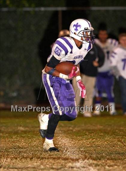 Thumbnail 2 in St. Anthony vs. St. Monica photogallery.