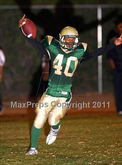 Thumbnail 3 in St. Anthony vs. St. Monica photogallery.