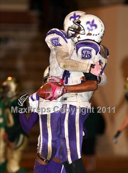 Thumbnail 3 in St. Anthony vs. St. Monica photogallery.