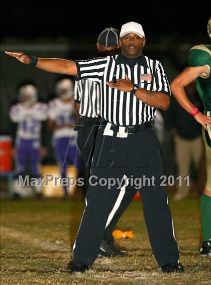 Thumbnail 1 in St. Anthony vs. St. Monica photogallery.