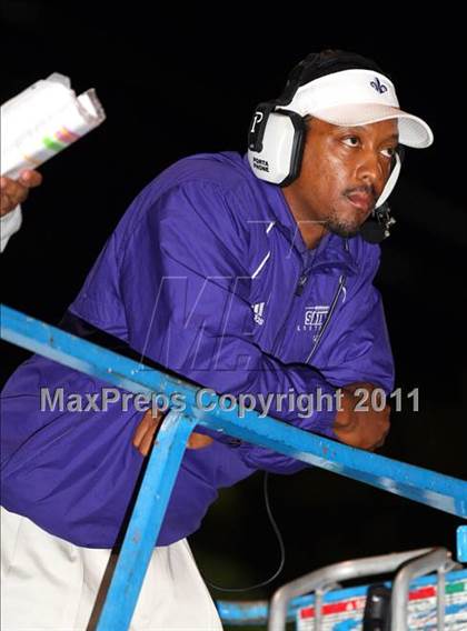 Thumbnail 2 in St. Anthony vs. St. Monica photogallery.