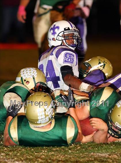 Thumbnail 2 in St. Anthony vs. St. Monica photogallery.