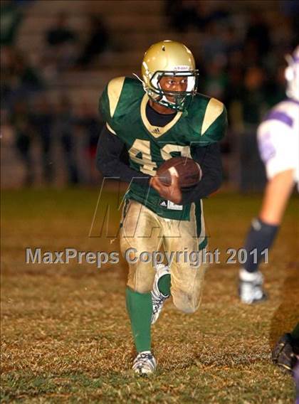 Thumbnail 2 in St. Anthony vs. St. Monica photogallery.