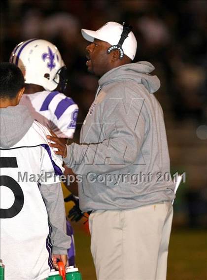 Thumbnail 1 in St. Anthony vs. St. Monica photogallery.