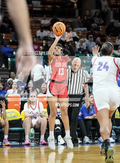 Thumbnail 3 in Regis Jesuit vs Cherry Creek (CHSAA 6A Great 8) photogallery.