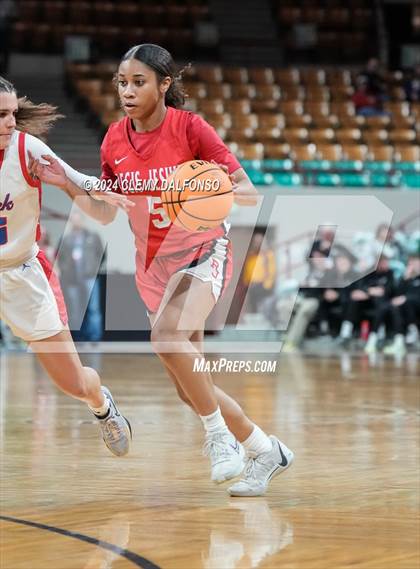 Thumbnail 2 in Regis Jesuit vs Cherry Creek (CHSAA 6A Great 8) photogallery.