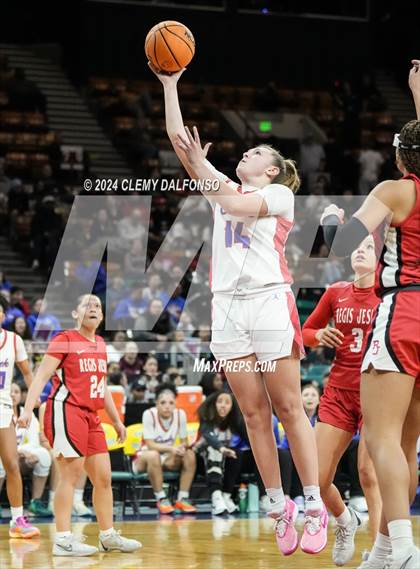 Thumbnail 2 in Regis Jesuit vs Cherry Creek (CHSAA 6A Great 8) photogallery.