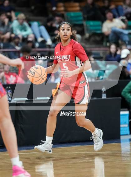 Thumbnail 2 in Regis Jesuit vs Cherry Creek (CHSAA 6A Great 8) photogallery.