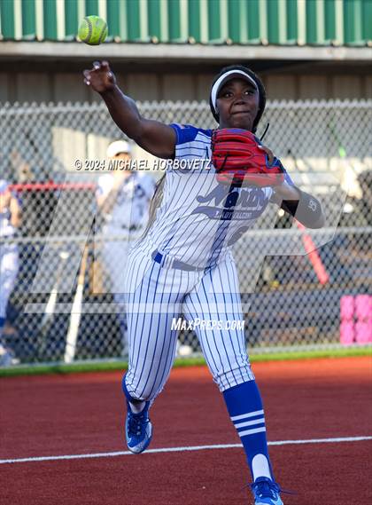 Thumbnail 3 in North Forney vs Mt Vernon (McKinney Tournament) photogallery.