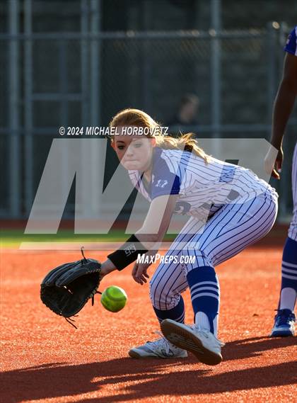 Thumbnail 2 in North Forney vs Mt Vernon (McKinney Tournament) photogallery.