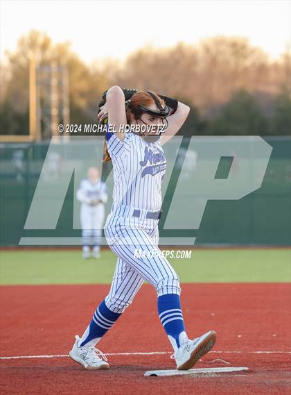 Thumbnail 2 in North Forney vs Mt Vernon (McKinney Tournament) photogallery.