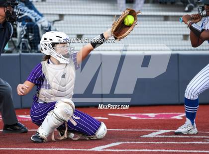 Thumbnail 3 in North Forney vs Mt Vernon (McKinney Tournament) photogallery.