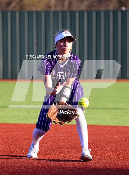 Thumbnail 3 in North Forney vs Mt Vernon (McKinney Tournament) photogallery.