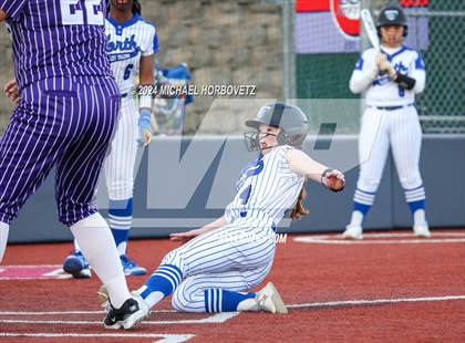 Thumbnail 1 in North Forney vs Mt Vernon (McKinney Tournament) photogallery.