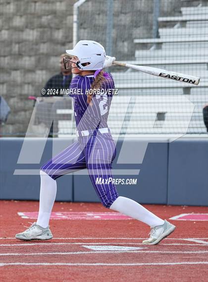 Thumbnail 1 in North Forney vs Mt Vernon (McKinney Tournament) photogallery.