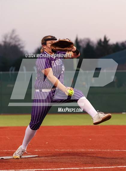 Thumbnail 1 in North Forney vs Mt Vernon (McKinney Tournament) photogallery.