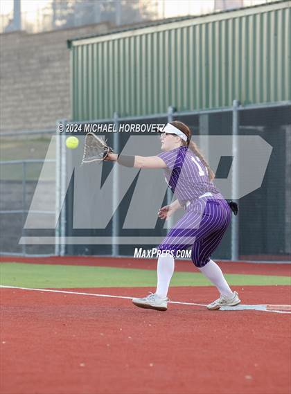 Thumbnail 3 in North Forney vs Mt Vernon (McKinney Tournament) photogallery.