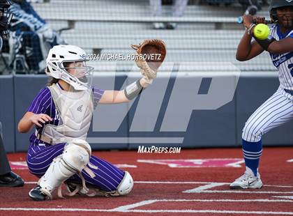 Thumbnail 2 in North Forney vs Mt Vernon (McKinney Tournament) photogallery.