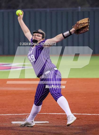 Thumbnail 2 in North Forney vs Mt Vernon (McKinney Tournament) photogallery.