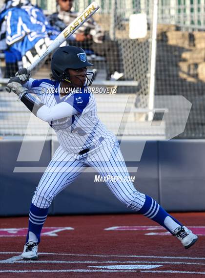 Thumbnail 1 in North Forney vs Mt Vernon (McKinney Tournament) photogallery.