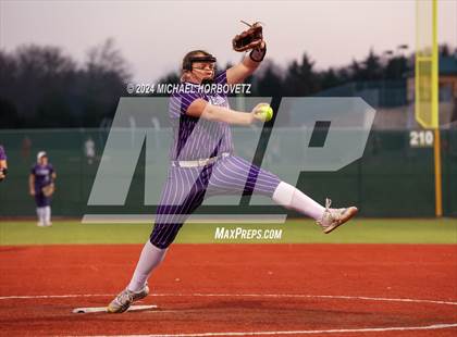 Thumbnail 2 in North Forney vs Mt Vernon (McKinney Tournament) photogallery.