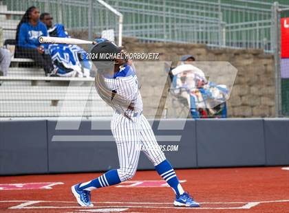 Thumbnail 3 in North Forney vs Mt Vernon (McKinney Tournament) photogallery.